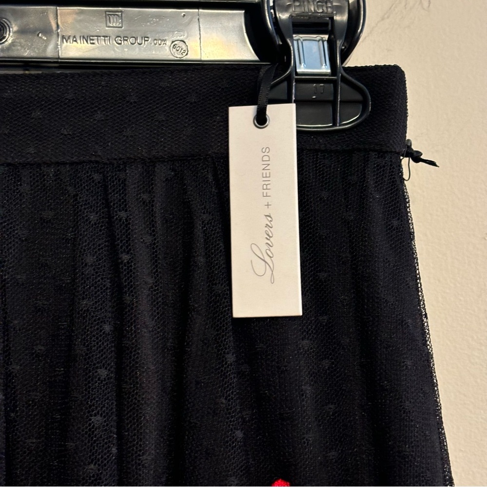 NWT Lovers & Friends Tulle Rose Embroidered Skirt - Picture 5 of 6